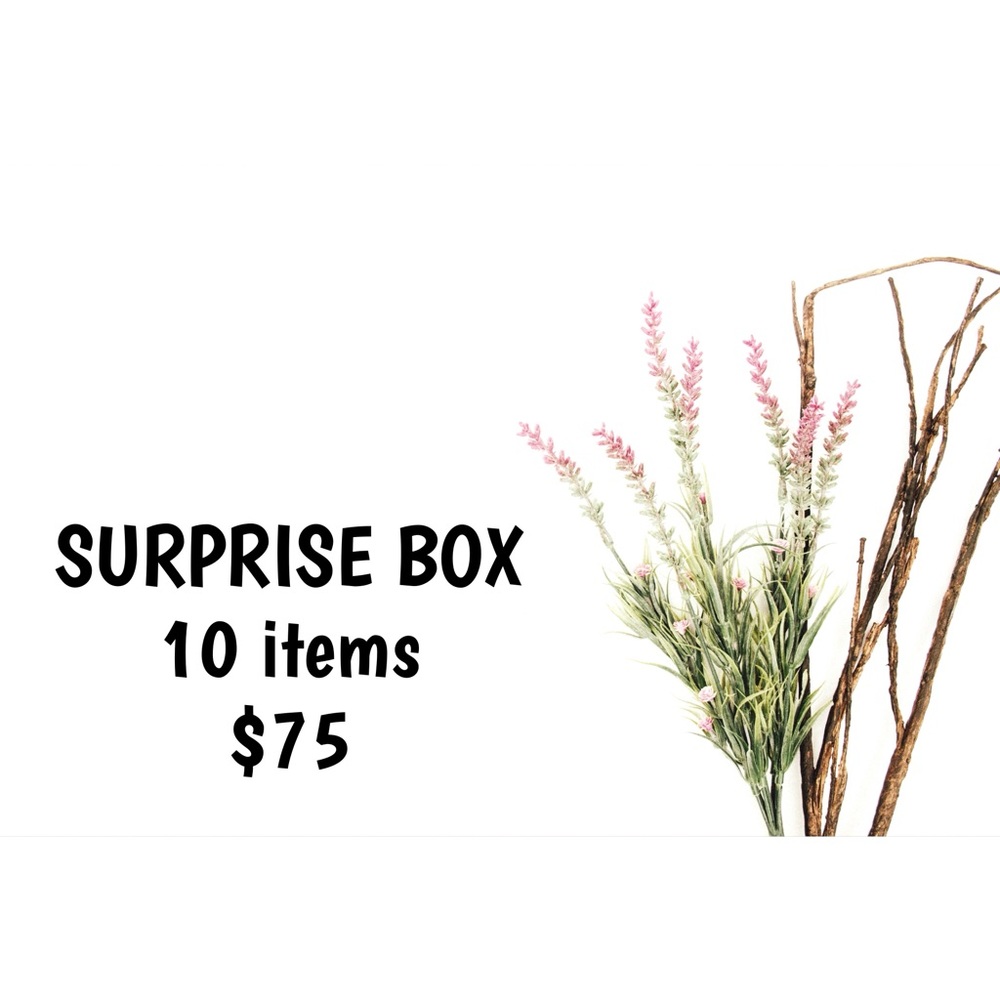 LOT OF CLOTHING ITEMS (6/8/10/S/M/L)